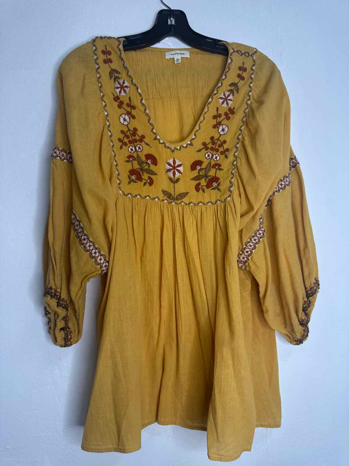 Max Studio Size L Mustard V-neck elastic sleeve long sleeve top